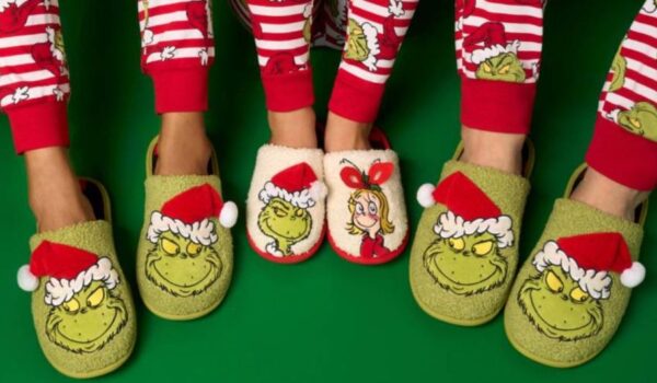 grinch-slippers4.jpg